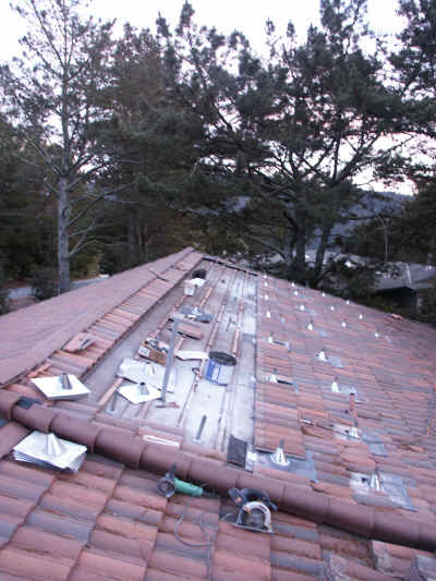 Pipe Mount In Progress.JPG (2336781 bytes)